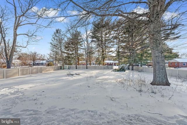 144 MAURER, Laurel Springs, NJ 08021