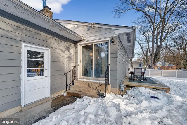 144 MAURER, Laurel Springs, NJ 08021