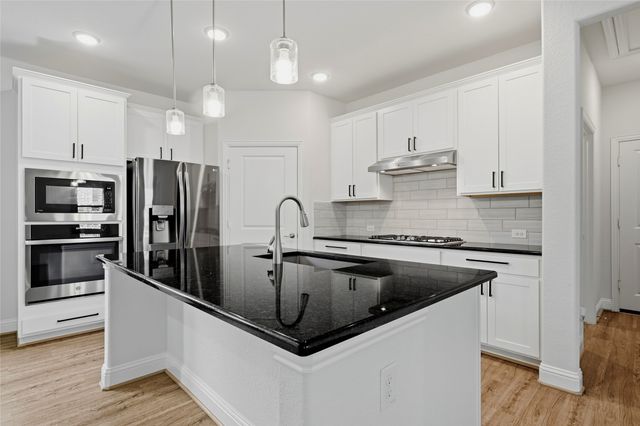 3016 Sunnyside Drive, Celina, TX 75009