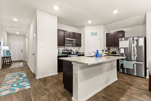 848 Pronghorn Trail, Seguin, TX 78155