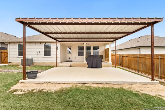 848 Pronghorn Trail, Seguin, TX 78155
