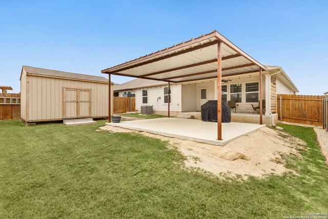 848 Pronghorn Trail, Seguin, TX 78155
