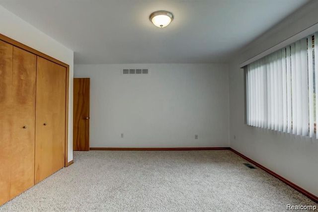 31843 Bristol Lane, Farmington Hills, MI 48334