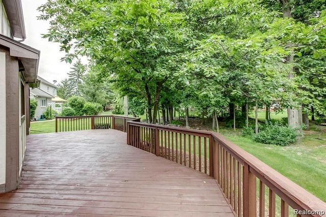 31843 Bristol Lane, Farmington Hills, MI 48334