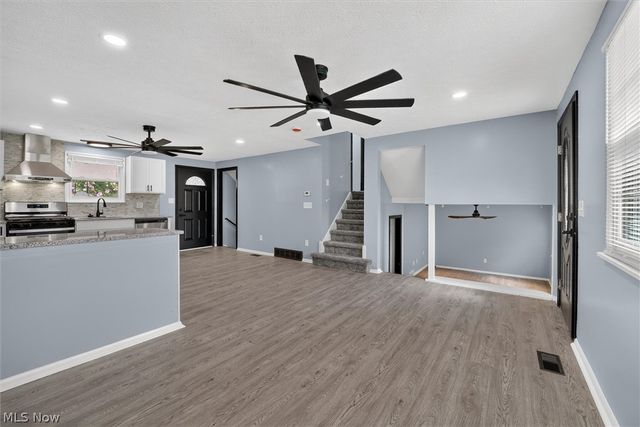 4036 Leavitt Road, Lorain, OH 44053