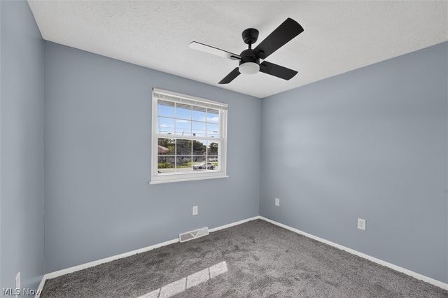 4036 Leavitt Road, Lorain, OH 44053