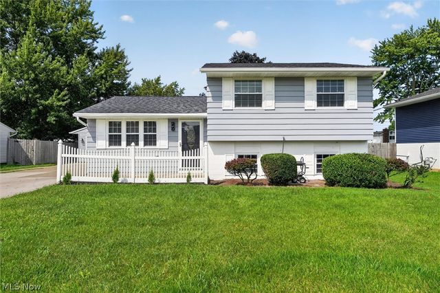 4036 Leavitt Road, Lorain, OH 44053