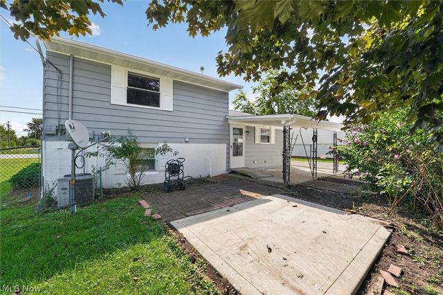 4036 Leavitt Road, Lorain, OH 44053