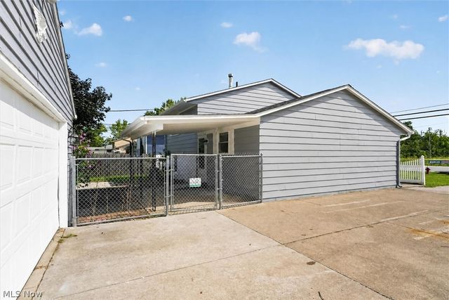 4036 Leavitt Road, Lorain, OH 44053