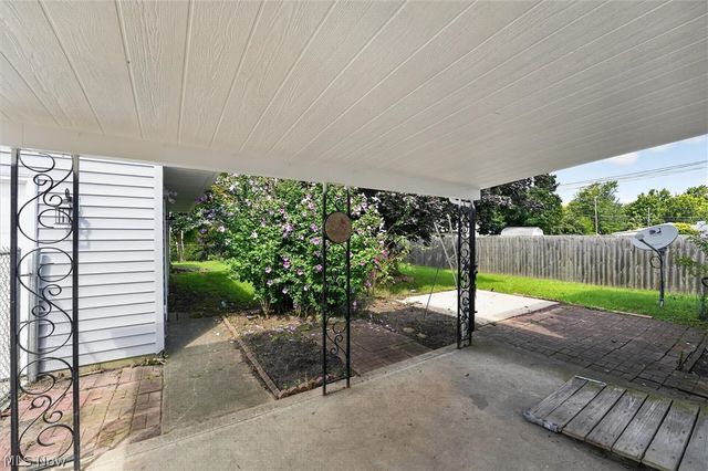4036 Leavitt Road, Lorain, OH 44053