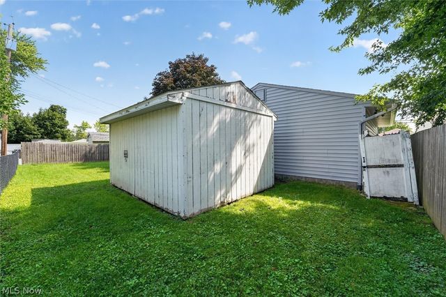 4036 Leavitt Road, Lorain, OH 44053
