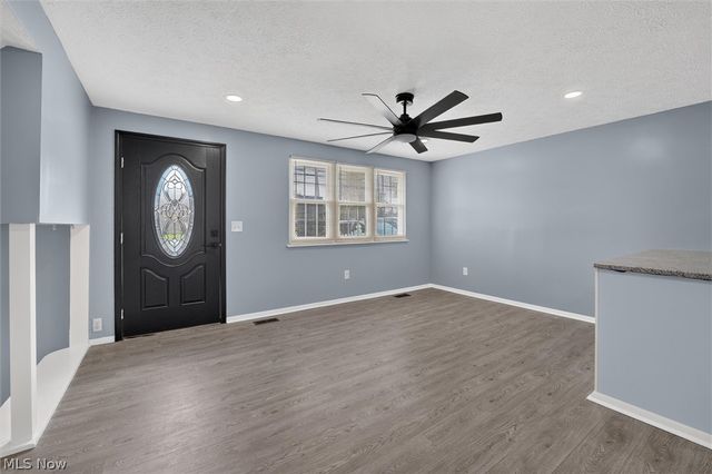 4036 Leavitt Road, Lorain, OH 44053