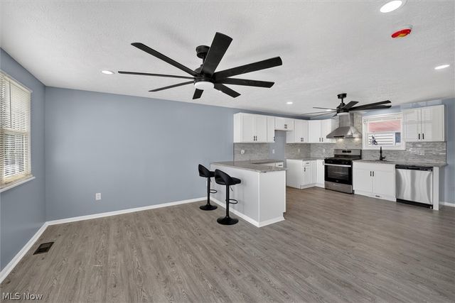 4036 Leavitt Road, Lorain, OH 44053