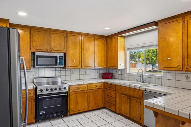 20091 Portola Drive, Salinas, CA 93908
