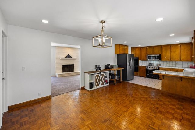 20091 Portola Drive, Salinas, CA 93908