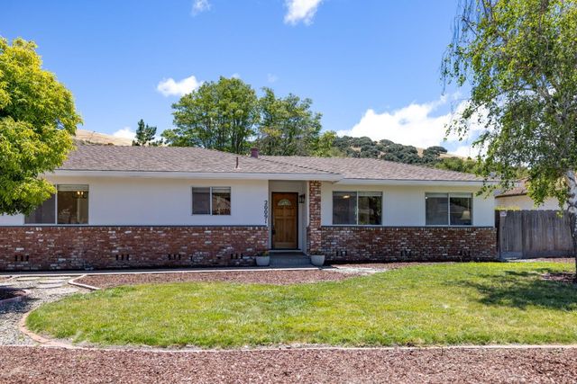 20091 Portola Drive, Salinas, CA 93908
