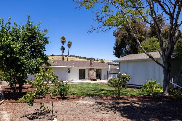 20091 Portola Drive, Salinas, CA 93908