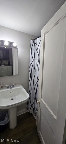 1856 Lampson Road UP, Cleveland, OH 44112