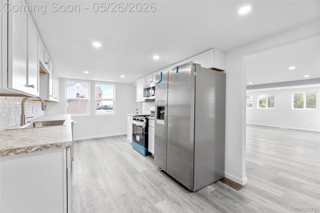 4354 S 5th Street, Luna Pier, MI 48157