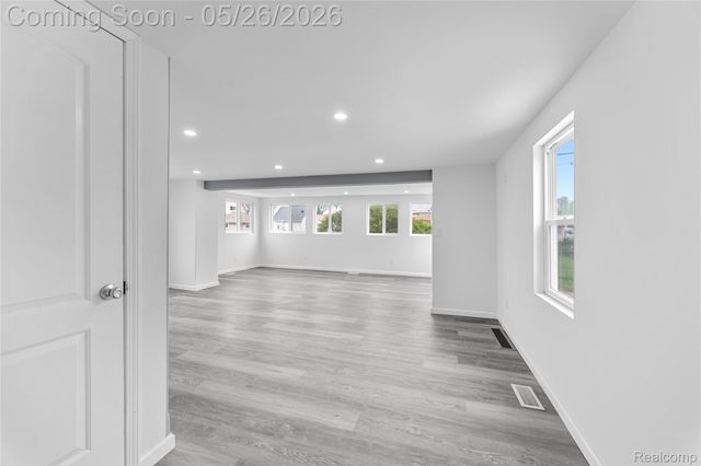4354 S 5th Street, Luna Pier, MI 48157