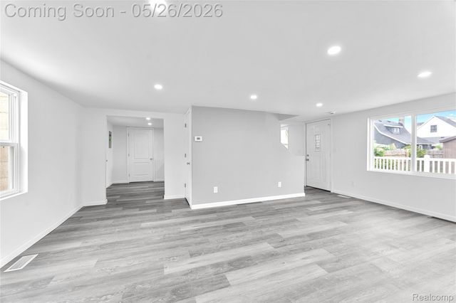 4354 S 5th Street, Luna Pier, MI 48157