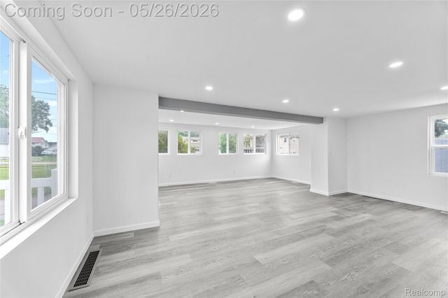 4354 S 5th Street, Luna Pier, MI 48157