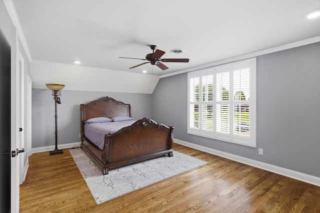 279 Albright Ln, Gallatin, TN 37066