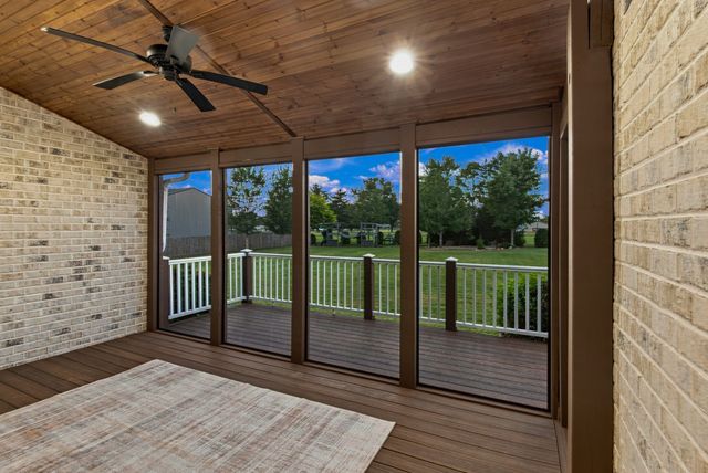 279 Albright Ln, Gallatin, TN 37066