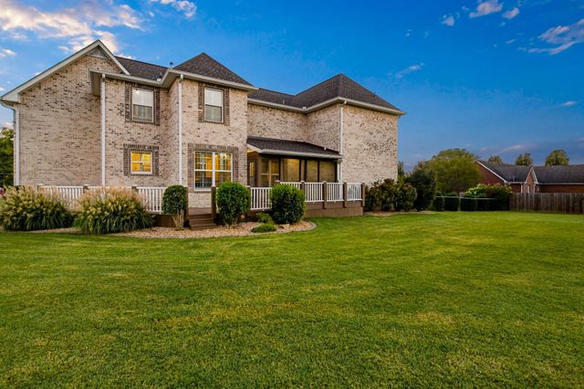 279 Albright Ln, Gallatin, TN 37066