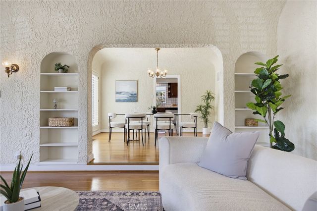 1156 N Isabel, Glendale, CA 91207