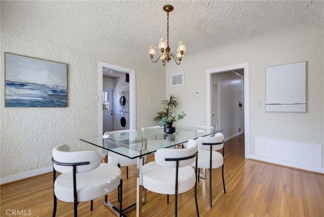 1156 N Isabel, Glendale, CA 91207