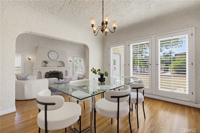 1156 N Isabel, Glendale, CA 91207
