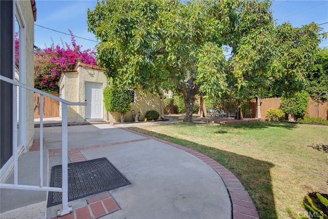 1156 N Isabel, Glendale, CA 91207