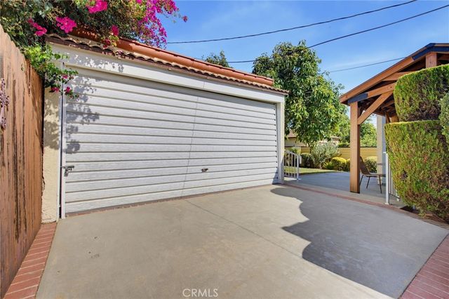 1156 N Isabel, Glendale, CA 91207