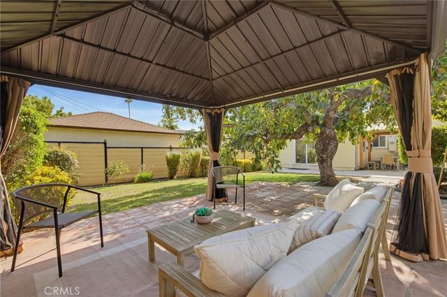 1156 N Isabel, Glendale, CA 91207