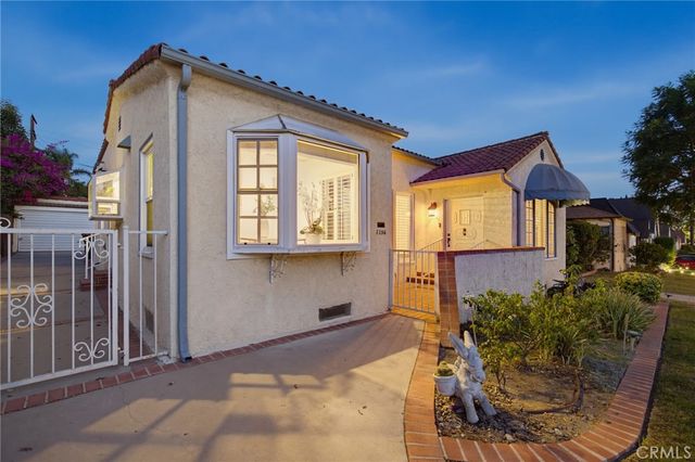 1156 N Isabel, Glendale, CA 91207