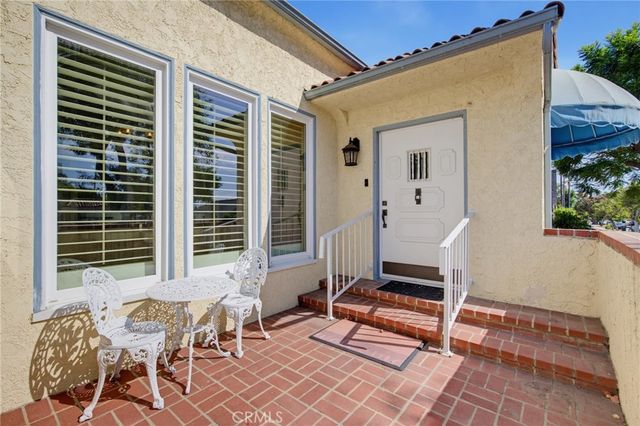 1156 N Isabel, Glendale, CA 91207