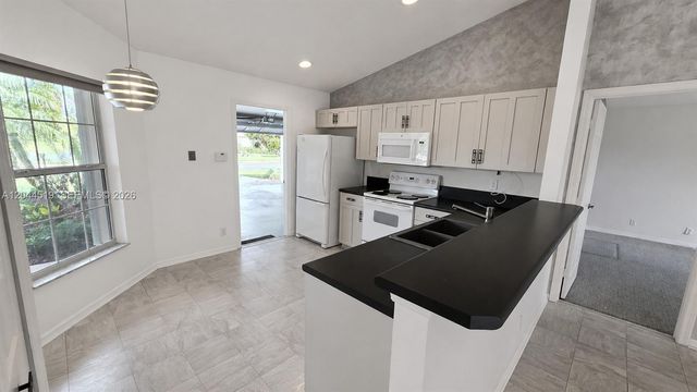 547 High Hawk Cir 541, Vero Beach, FL 32962