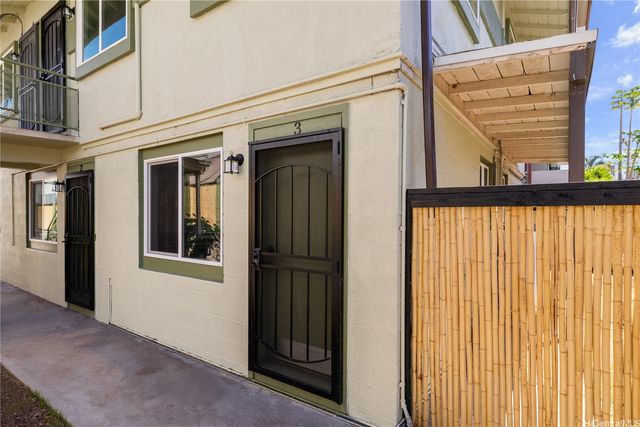 718 Kamuela Avenue, Honolulu, HI 96816