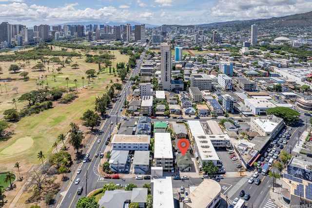 718 Kamuela Avenue, Honolulu, HI 96816