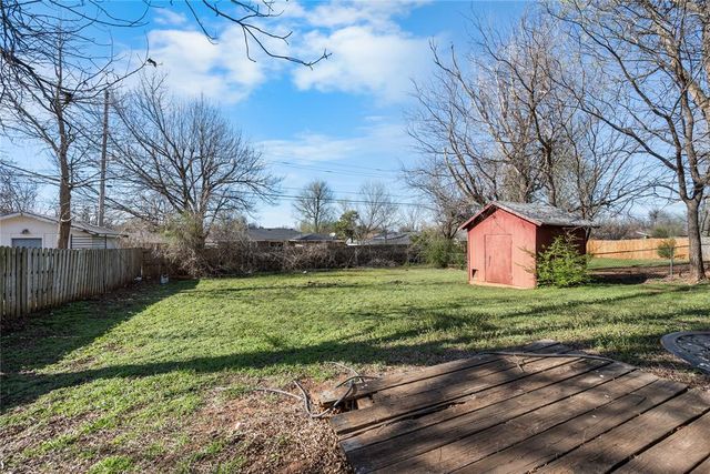 721 Hedge Drive, Midwest City, OK 73110