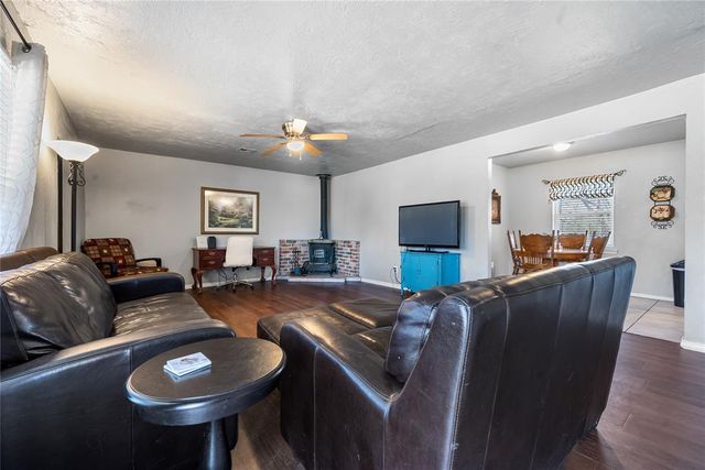 721 Hedge Drive, Midwest City, OK 73110