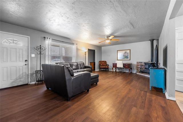 721 Hedge Drive, Midwest City, OK 73110