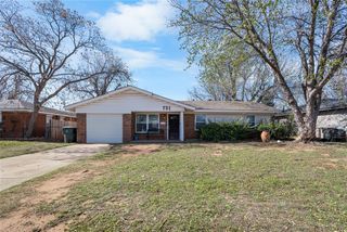 721 Hedge Drive, Midwest City, OK 73110