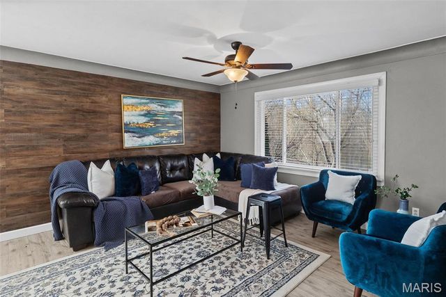 319 E Ingle Drive, Glen Carbon, IL 62034