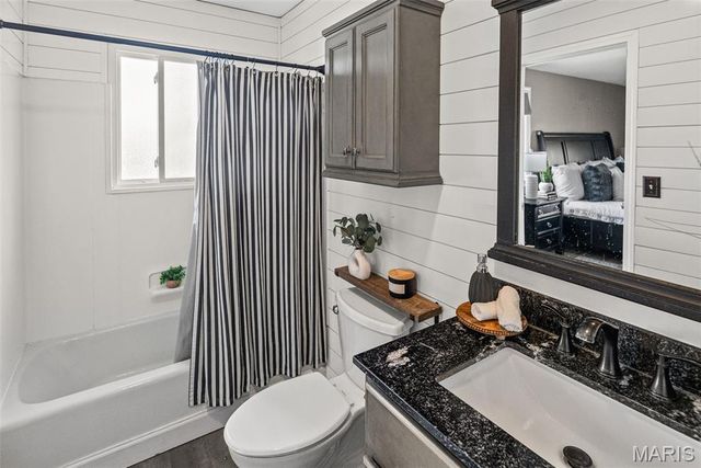 319 E Ingle Drive, Glen Carbon, IL 62034