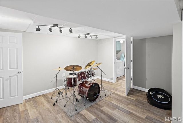 319 E Ingle Drive, Glen Carbon, IL 62034