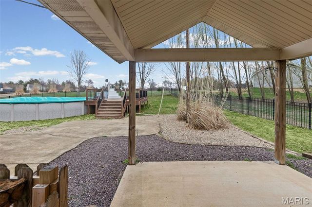 319 E Ingle Drive, Glen Carbon, IL 62034