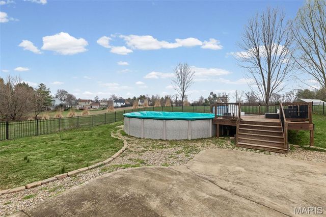 319 E Ingle Drive, Glen Carbon, IL 62034