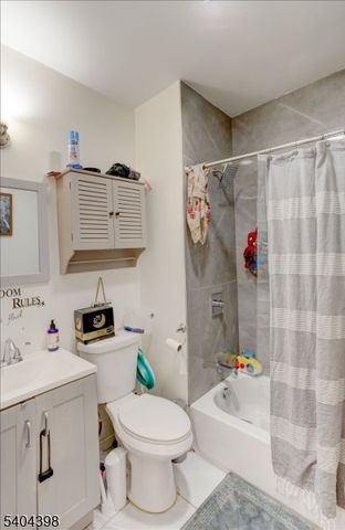 229 21St St, Irvington Twp., NJ 07111